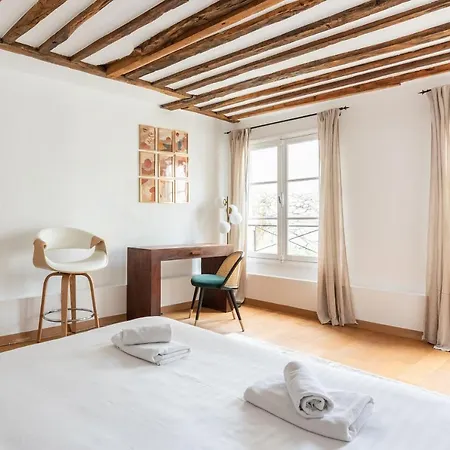 Saints Peres - Typical Flat In The Old - Ii * Paris
